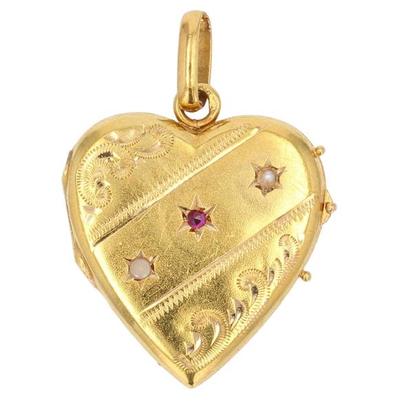 Vintage Jewelry - French 20th Century Ruby Natural Pearl 18 Karat Yellow Gold Heart Medallion